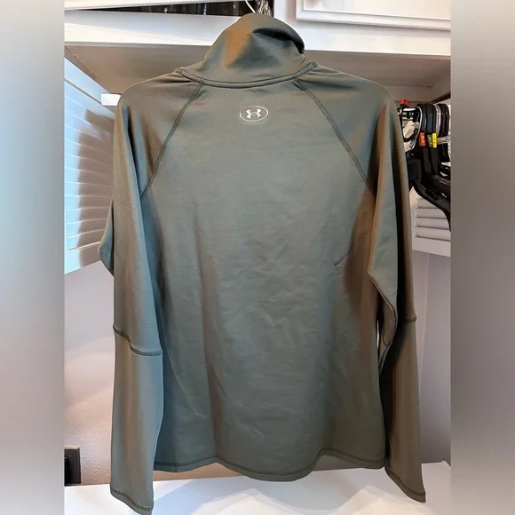 Under Armour sweatshirt Olive/Army Green - Picture 9 of 9